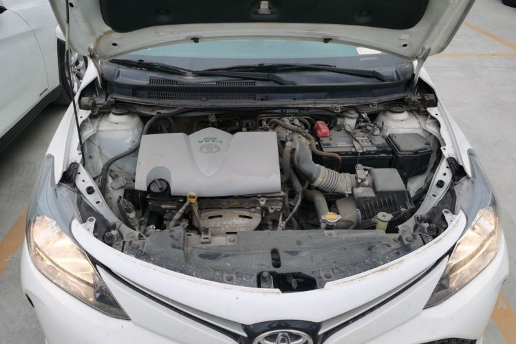 丰田 威驰FS 2017款 1.5L CVT锋驰版机舱底盘24