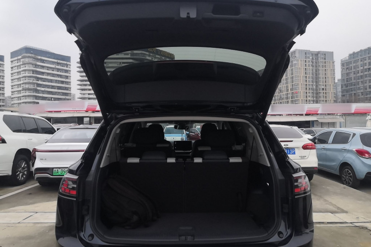 大众 ID.6 CROZZ 2022款 高性能PRIME版机舱底盘23