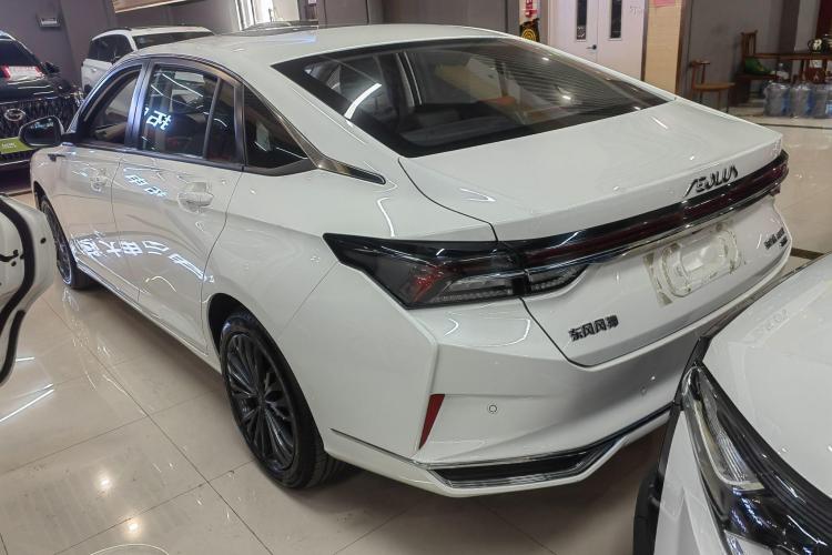 东风风神 奕炫MAX 2021款 1.5T 超炫潮爸版车身外观6003