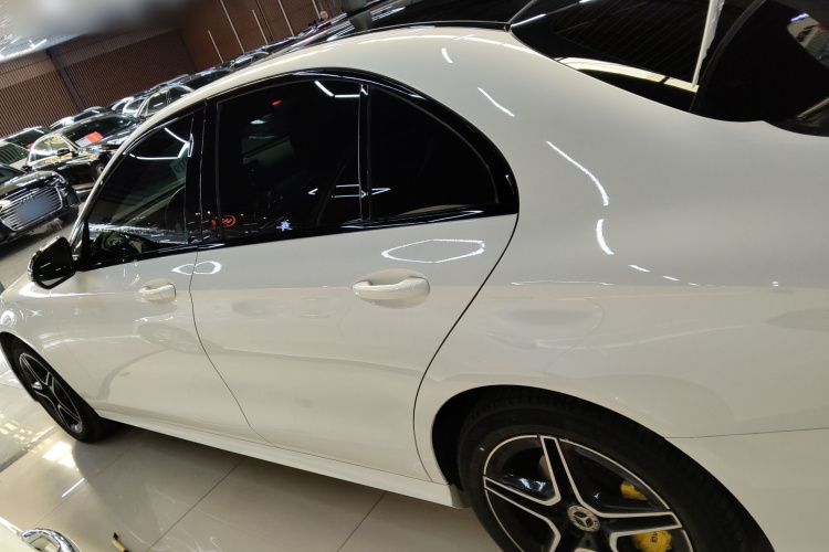 奔驰E级(进口) 2022款 E 260 时尚型运动版车身外观4