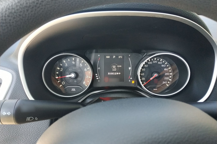 Jeep 指南者 2020款 220T 自动领先版局部细节14