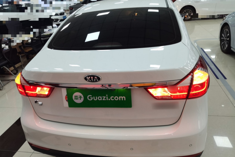 起亚K3 2017款  1.6L 自动15周年特别版GLS车身外观6