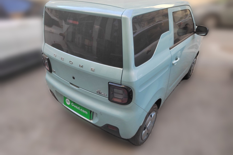 吉利银河 2024款 熊猫mini 200km 龙腾版车身外观7