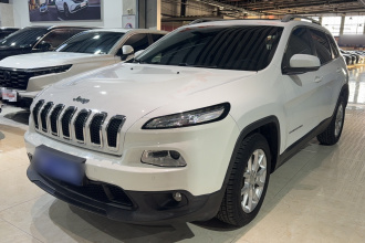 Jeep 自由光 2016款 2.0L 优越版