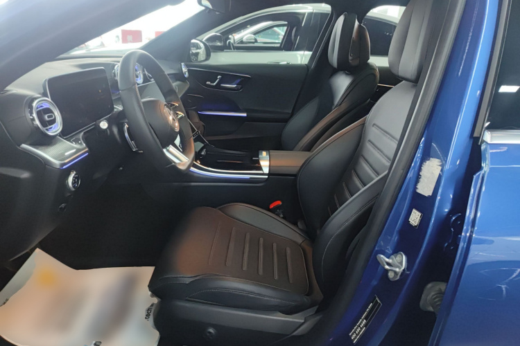 奔驰C级 2022款 C 260 L 运动版局部细节19