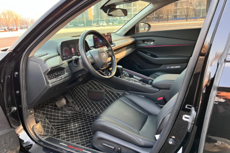 本田 雅阁 2023款 260TURBO 智享版中控内饰7002