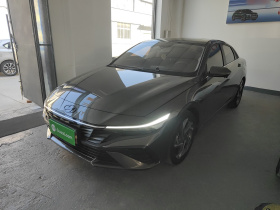现代 伊兰特 2023款 1.5L CVT LUX尊贵版