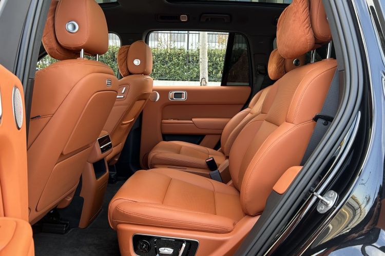 理想汽车 理想L8 2023款 Pro中控内饰7004