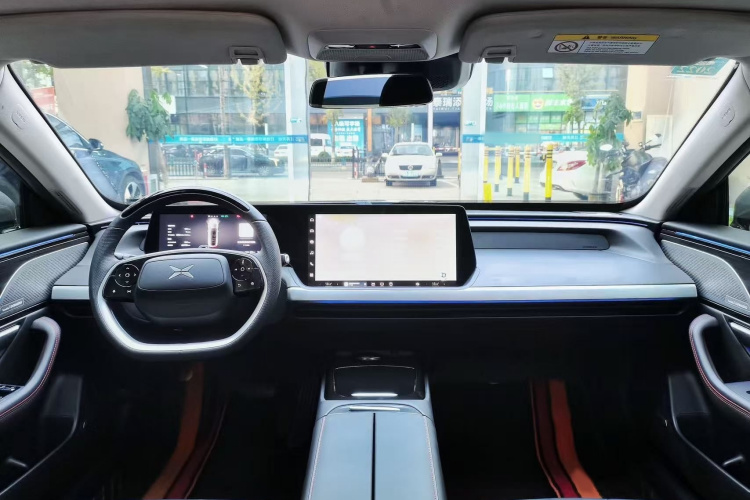 小鹏P7 2020款 670N中控内饰7003