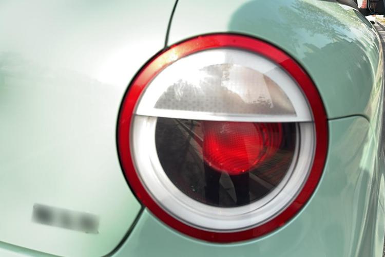 长安Lumin 2022款 210km 香甜款车身外观6006