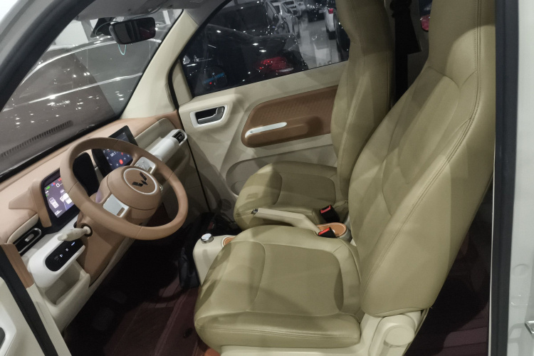 五菱汽车 宏光MINIEV 2024款 第三代 215km 进阶版中控内饰19