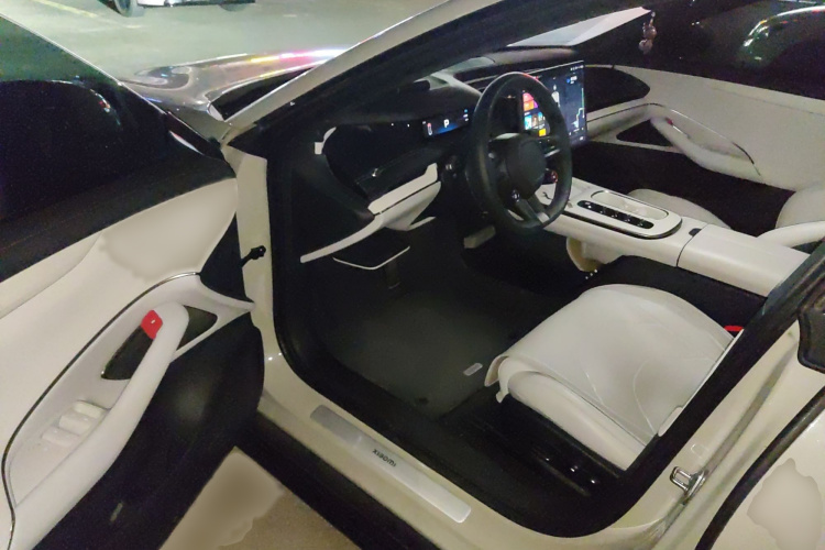 小米汽车 小米SU7 2024款 后驱超长续航高阶智驾Pro版中控内饰7003