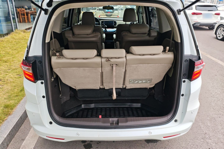 本田 奥德赛 2015款 2.4L 尊享版机舱底盘23