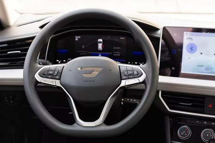 捷达VA7 2025款 1.4T 听劝版中控内饰7003