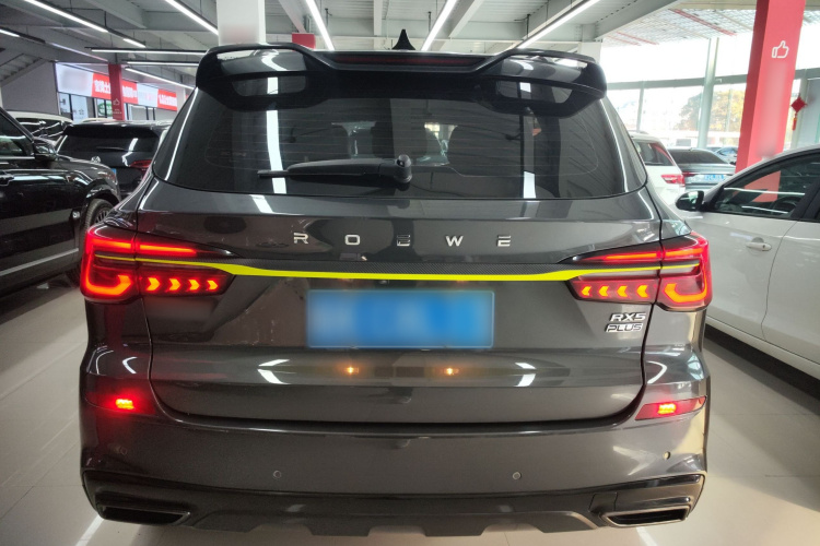 荣威RX5 2023款 PLUS 330TGI 自动领潮智臻版车身外观6