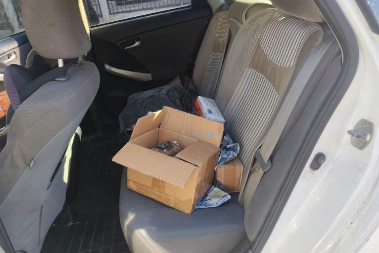 丰田 普锐斯 2012款 1.8L 标准版中控内饰7004