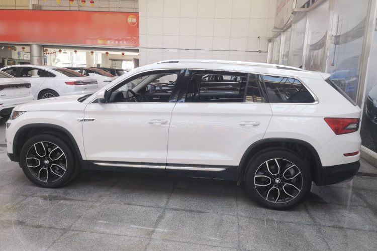 斯柯达 柯迪亚克 2018款 TSI380 7座四驱旗舰版车身外观4