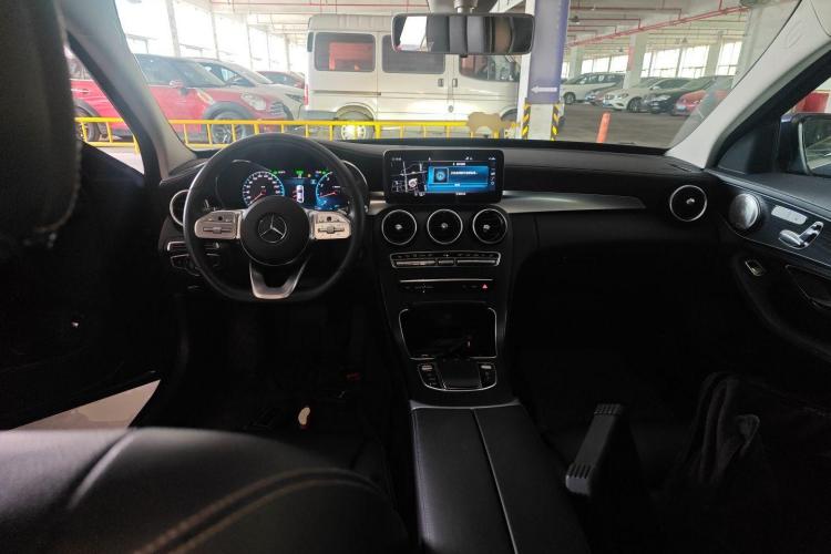 奔驰C级 2020款 改款 C 260 L 运动版中控内饰7002