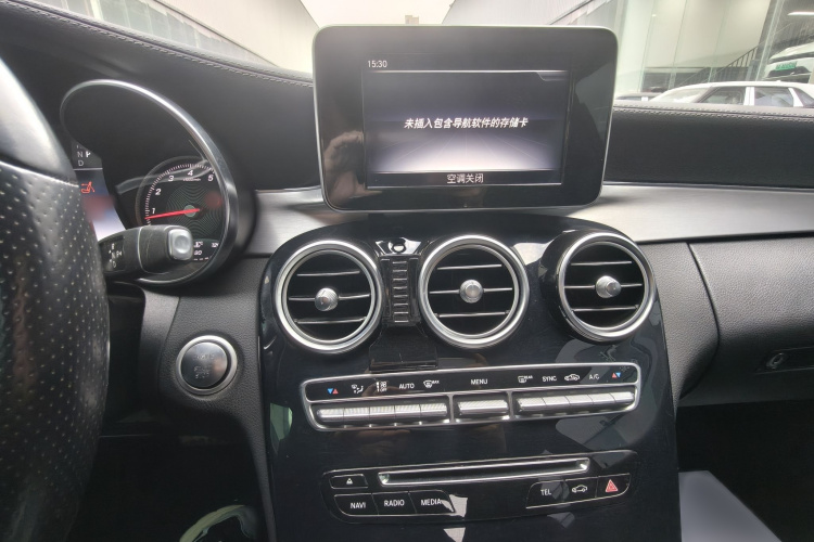 奔驰C级(进口) 2017款 C 200 4MATIC 轿跑版局部细节9011
