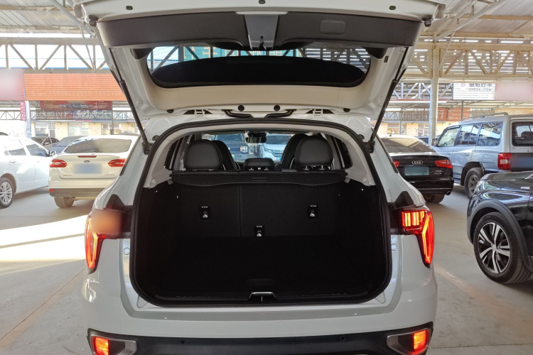 领克01 2019款 2.0T 两驱型版 国VI局部细节23