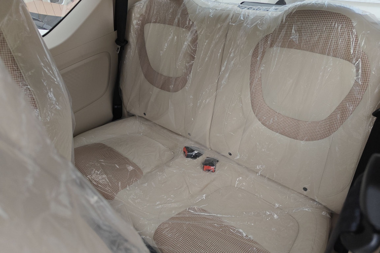 五菱汽车 宏光MINIEV 2024款 第三代 215km 青春版中控内饰7004