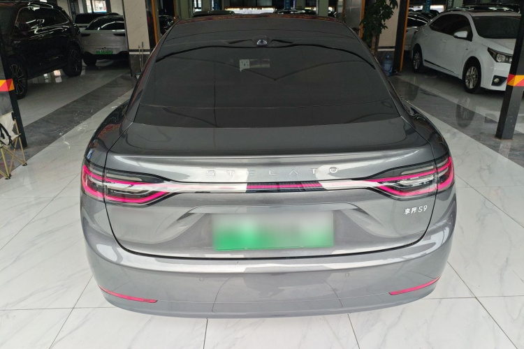 鸿蒙智行 享界S9 2024款 纯电 Ultra 四驱旗舰版车身外观6