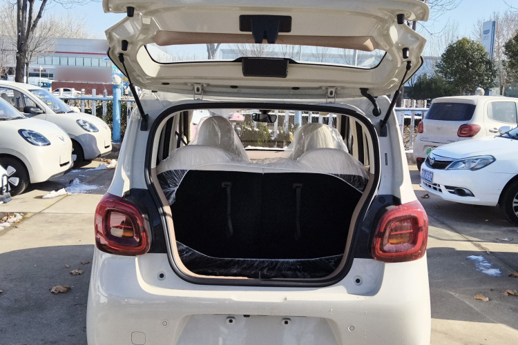 五菱汽车 宏光MINIEV 2025款 四门版 进阶款机舱底盘23