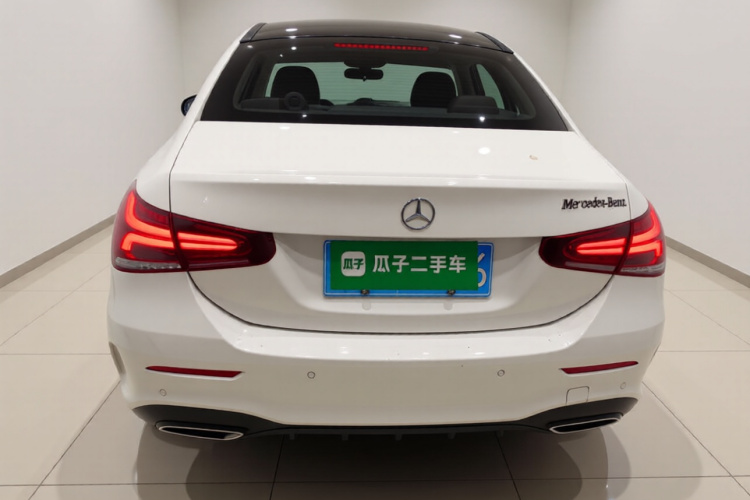 奔驰A级 2021款 A 200 L 运动轿车动感型车身外观6
