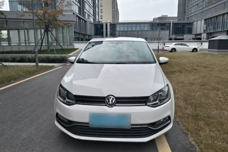 大众 Polo 2016款 1.6L 自动舒适型车身外观2