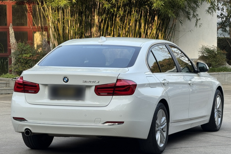 宝马3系 2016款 320Li 时尚型车身外观6005