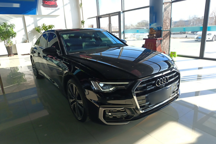 奥迪A6L 2024款 45 TFSI quattro 臻选动感型车身外观3