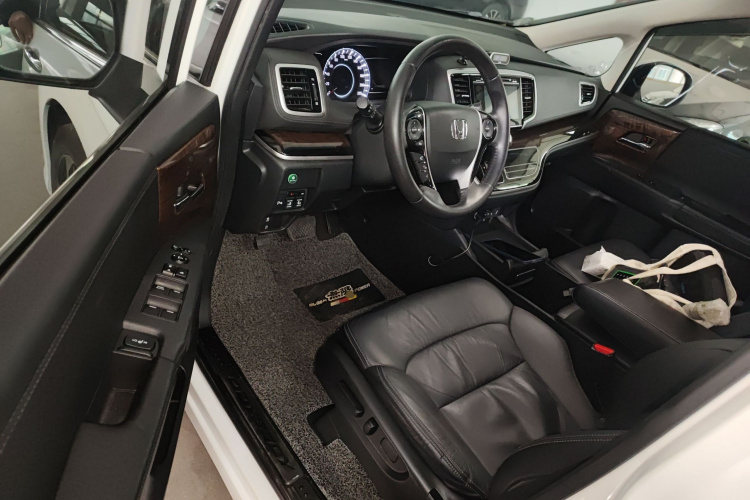 本田 奥德赛 2015款 改款 2.4L 智享版中控内饰20