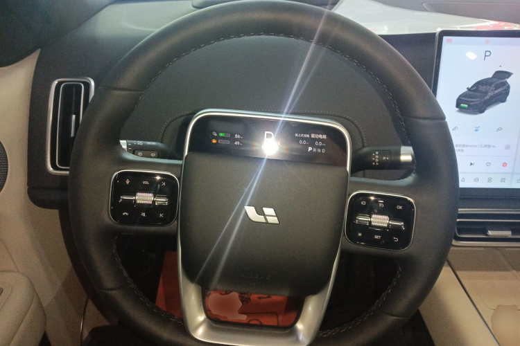理想汽车 理想L6 2024款 Max中控内饰13