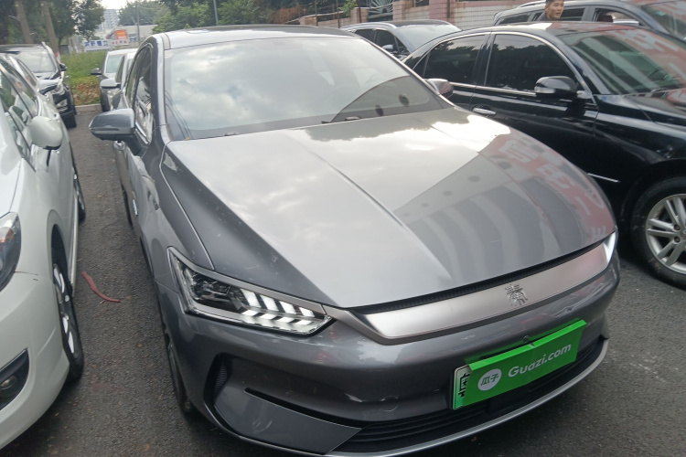 比亚迪 秦PLUS 2023款 冠军版 EV 420KM超越型车身外观3