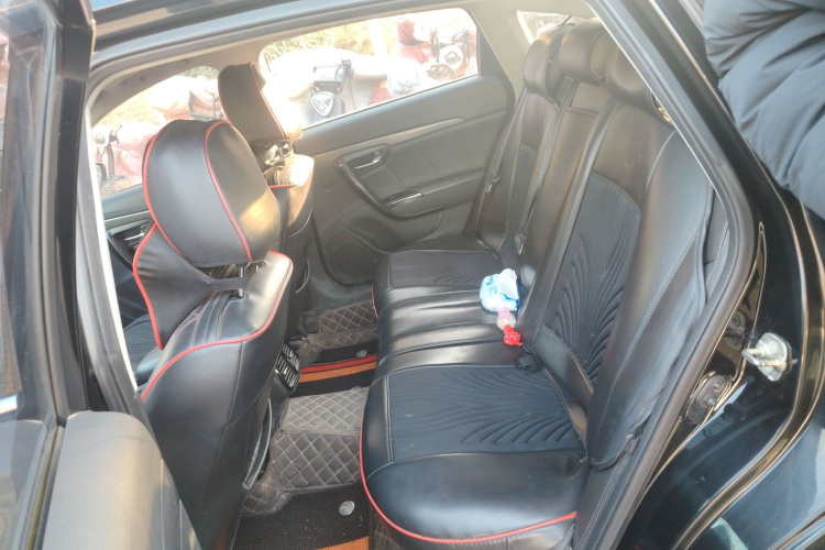 广汽传祺 传祺GA6 2016款 235T DCT豪华版中控内饰21