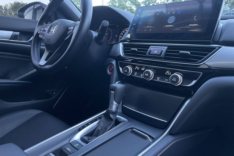 本田 英仕派 2022款 260TURBO 精致版车身外观6008