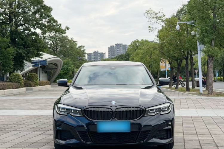 宝马3系 2022款 325Li M运动套装车身外观6001