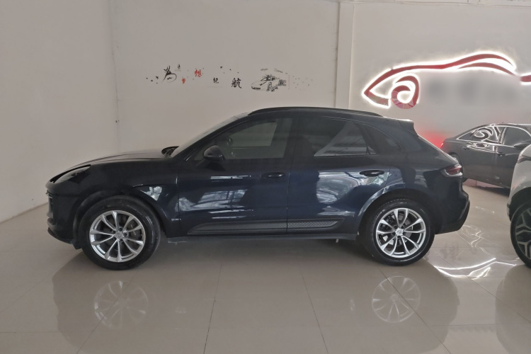 保时捷 2022款 Macan 2.0T车身外观4