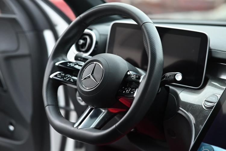 奔驰C级 2023款 C 200 L 运动版中控内饰7003