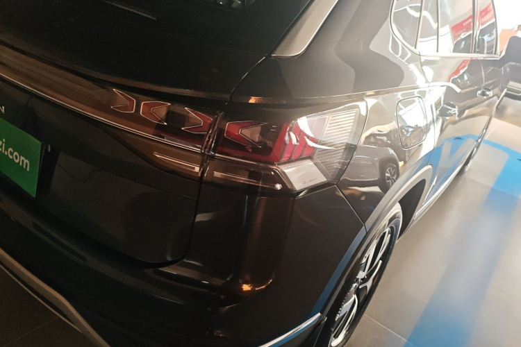 大众 探岳 2025款 改款 众享款 300TSI车身外观6006