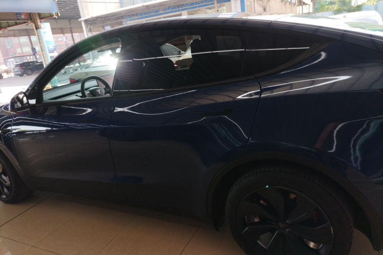 特斯拉 Model Y 2022款 改款 后轮驱动版车身外观6004