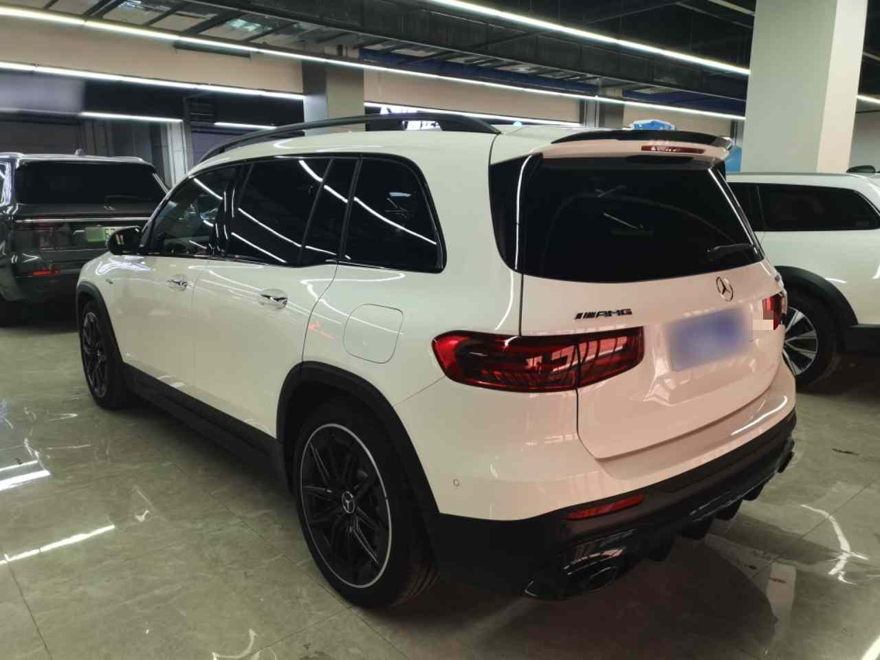 奔驰GLB AMG 2024款 AMG GLB 35 4MATIC(3)