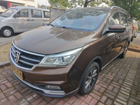 宝骏730 2019款 1.5T 手动时尚型 7座 国VI