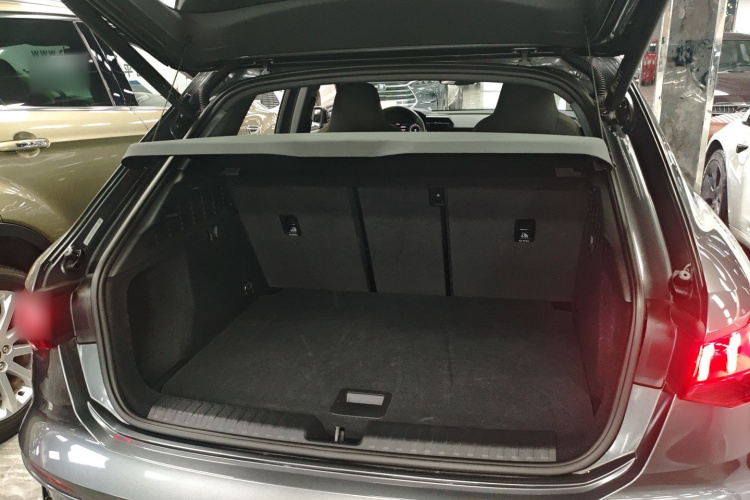 奥迪A3 2021款 Sportback 35 TFSI 进取运动型机舱底盘23