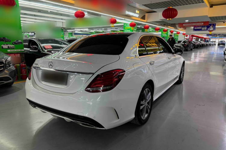 奔驰C级 2015款 改款 C 200 L 运动型车身外观6004