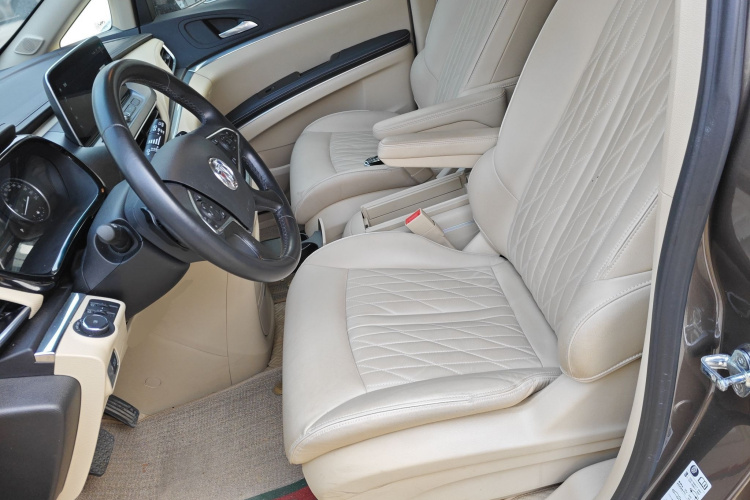 别克GL8 2023款 改款 陆上公务舱 豪华型局部细节19