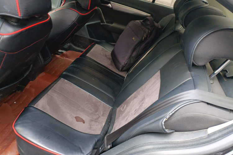 大众 朗逸 2013款 1.6L 手动风尚版中控内饰21