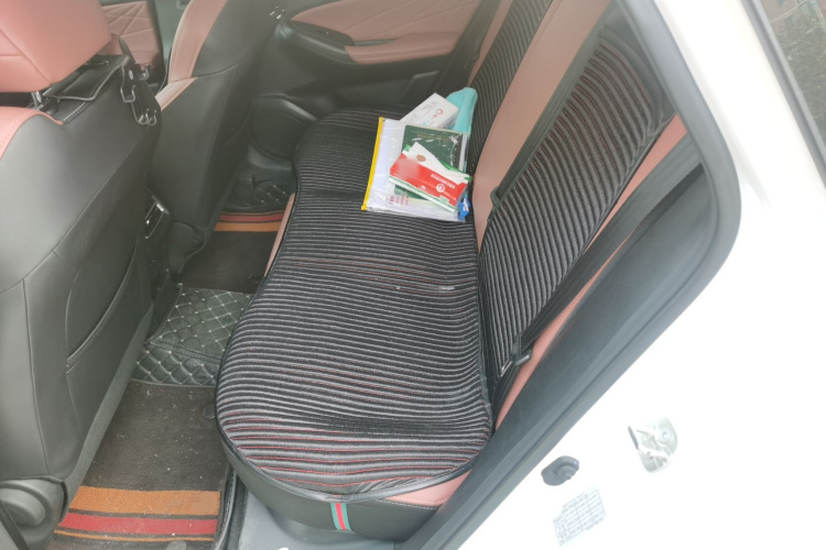 长安 逸动 2023款 畅享版 PLUS 蓝鲸NE 1.4T GDI DCT尊贵版中控内饰21