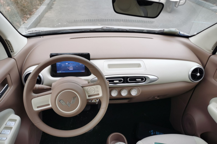 五菱汽车 宏光MINIEV 2025款 四门版 进阶款中控内饰12