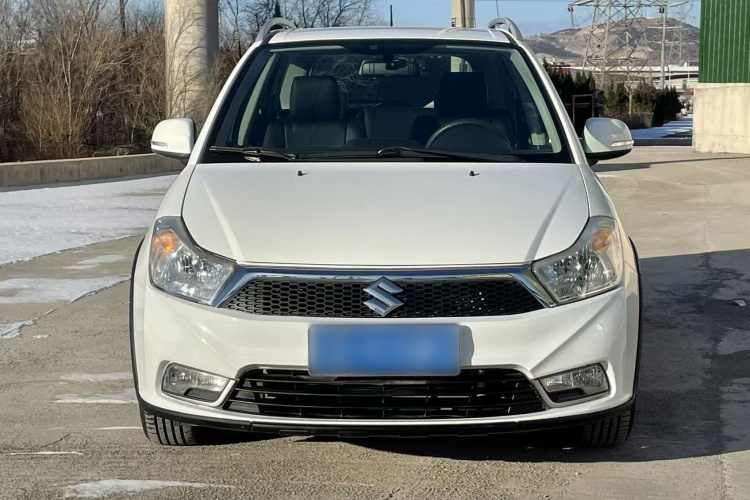 铃木 天语 SX4 2013款 1.6L 自动酷锐型车身外观6001